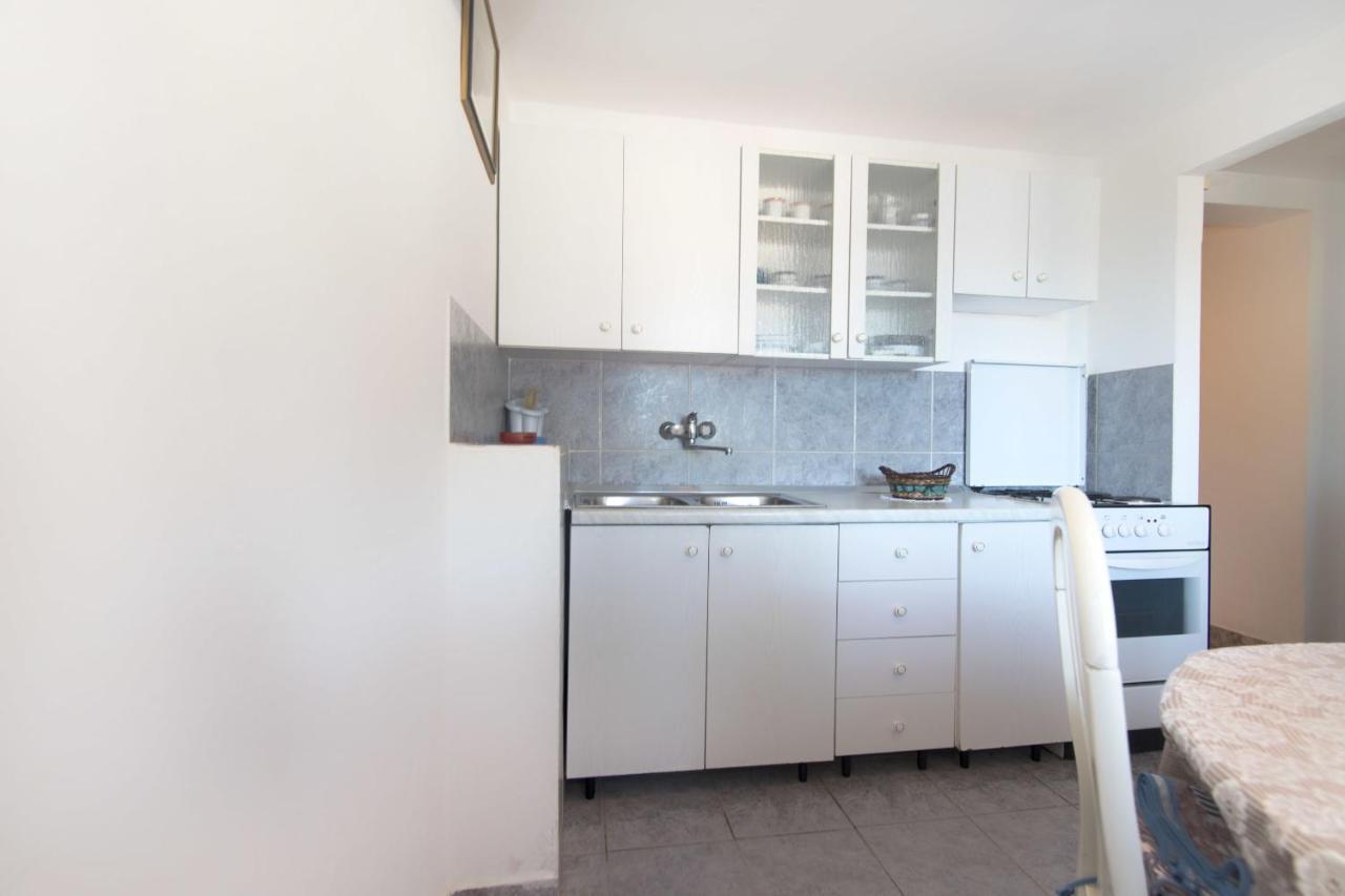 Apartments Jaksa Vis Eksteriør billede